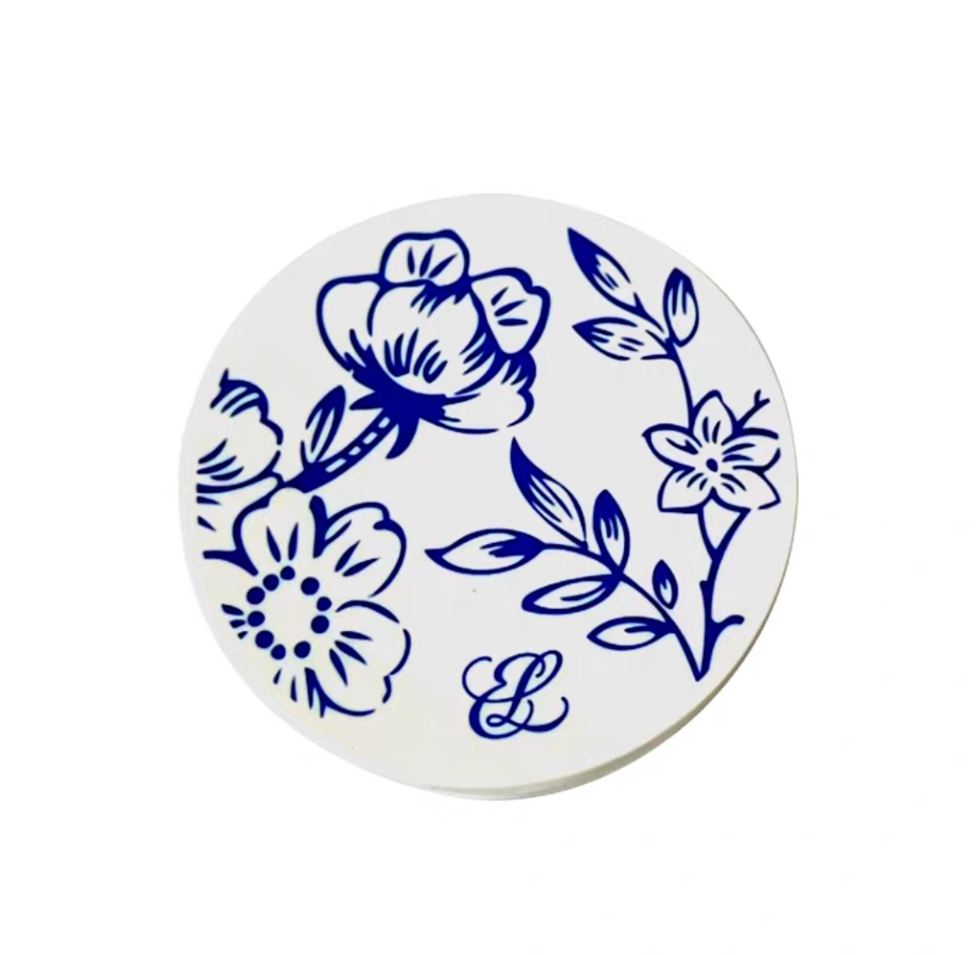 雅诗兰黛限定版唇膜1.6g 效期27年11月